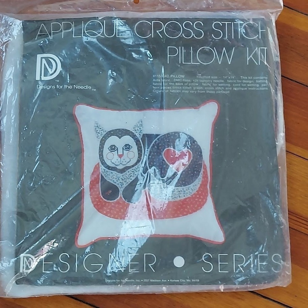 Designs for the Needle Cat Pillow Applique Cross Stitch Kit 115 Designer Series